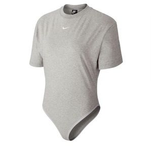Nike Sportwear essential Short Sleeve bodysuit